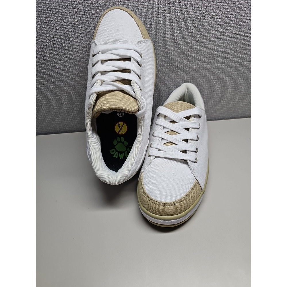 DAWGS white Canvas Lace-up Sneakers‎ Shoes Women's 6
